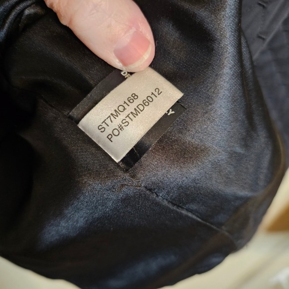 St John XL Black Quilted Jacket Gold Logo Buttons Collarless Coat - Picture 10 of 10